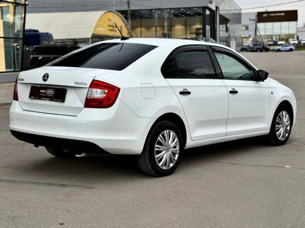 Skoda Rapid I с пробегом 2017 года, цена 999 000 рублей, 183461 км, лифтбек, Автокод Объявления