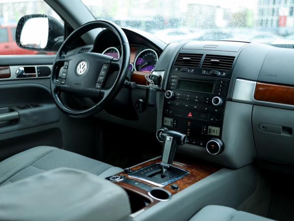 Volkswagen Touareg I Рестайлинг с пробегом 2007 года, цена 1 159 000 рублей, 208146 км, внедорожник, Автокод Объявления
