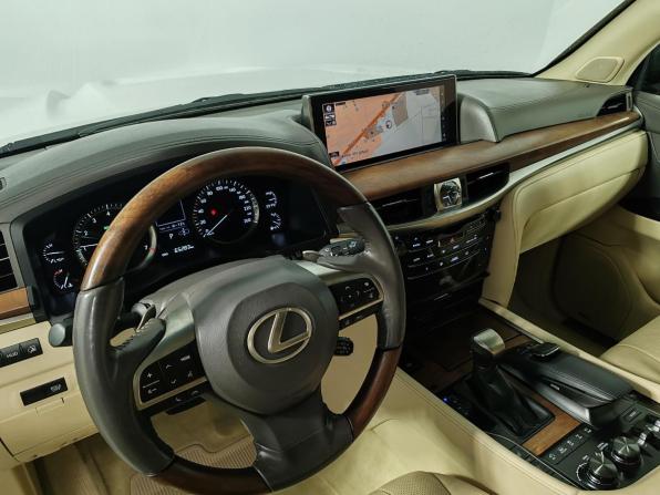 Lexus LX III Рестайлинг 2 с пробегом 2017 года, цена 9 000 000 рублей, 65282 км, внедорожник, Автокод Объявления
