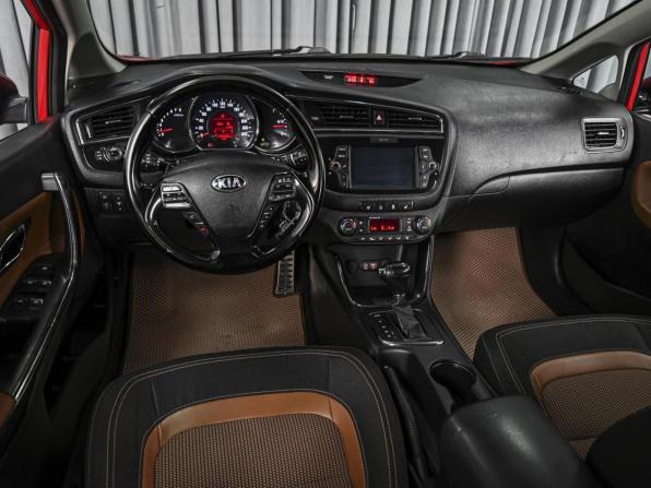 Kia Ceed II Рестайлинг с пробегом 2016 года, цена 1 430 000 рублей, 145592 км, универсал, Автокод Объявления