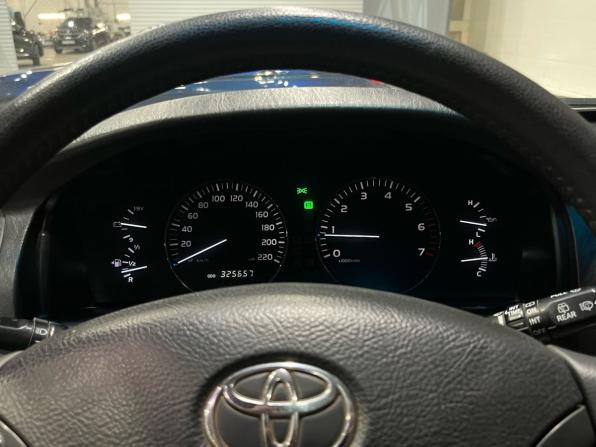 Toyota Land Cruiser 100 Series с пробегом 2002 года, цена 1 697 000 рублей, 325650 км, внедорожник, Автокод Объявления