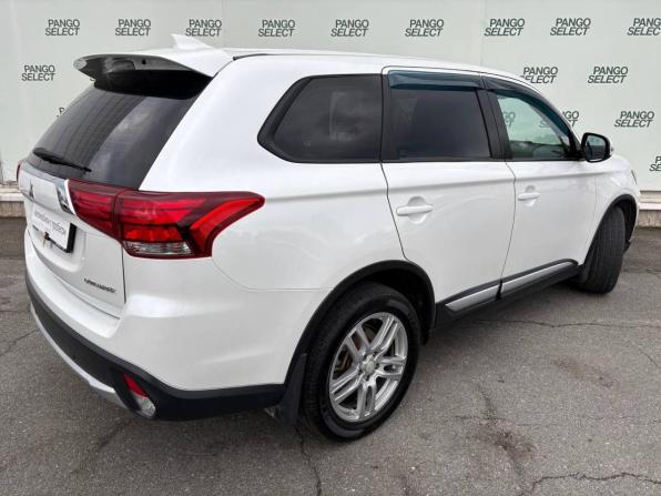 Mitsubishi Outlander III Рестайлинг 3 с пробегом 2018 года, цена 1 990 000 рублей, 117000 км, внедорожник, Автокод Объявления