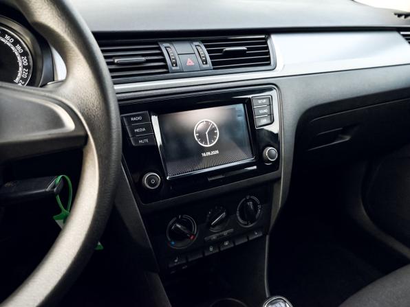 Skoda Rapid I Рестайлинг с пробегом 2018 года, цена 1 349 000 рублей, 67000 км, лифтбек, Автокод Объявления
