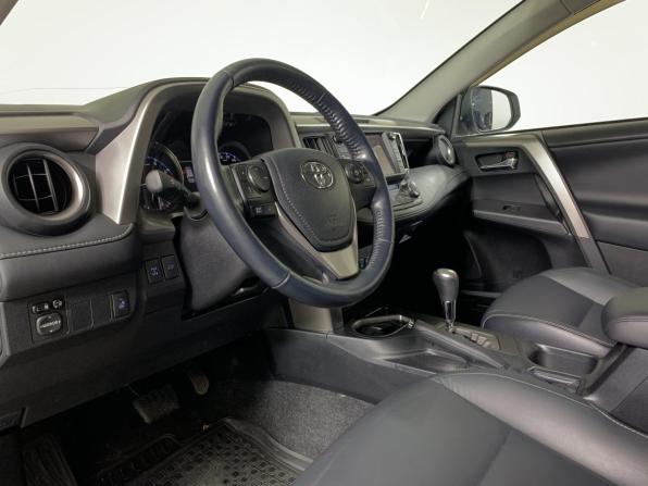 Toyota RAV4 IV (XA40) Рестайлинг с пробегом 2018 года, цена 3 380 000 рублей, 80126 км, внедорожник, Автокод Объявления