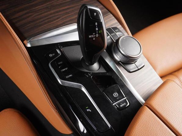 BMW 5 серии VII (G30/G31/G38) Рестайлинг с пробегом 2021 года, цена 5 499 000 рублей, 40412 км, седан, Автокод Объявления