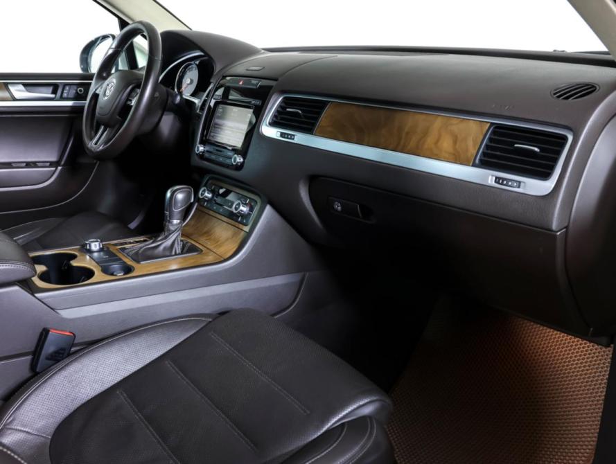 Volkswagen Touareg II Москва  - изображение 11