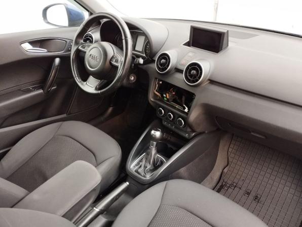Audi A1 I (8X) с пробегом 2011 года, цена 620 000 рублей, 308500 км, хэтчбек, Автокод Объявления