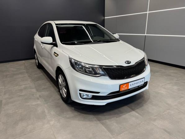 Kia Rio III Рестайлинг с пробегом 2016 года, цена 1 160 000 рублей, 111000 км, седан, Автокод Объявления