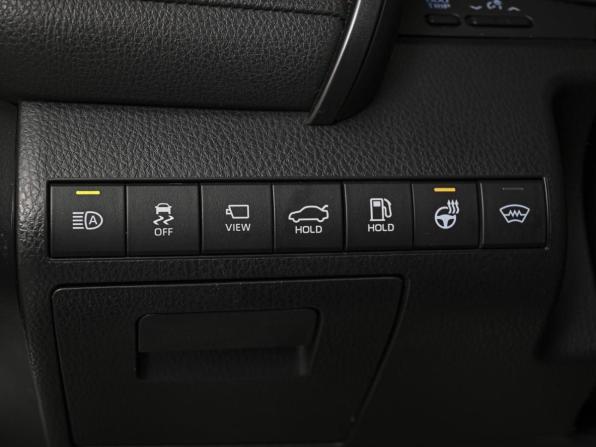 Toyota Camry VIII (XV70) с пробегом 2019 года, цена 2 999 999 рублей, 112469 км, седан, Автокод Объявления