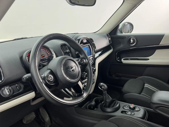 Mini Countryman II с пробегом 2019 года, цена 2 900 000 рублей, 82984 км, внедорожник, Автокод Объявления