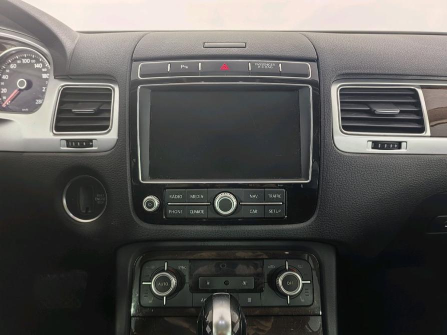 Volkswagen Touareg II Рестайлинг Санкт-Петербург  - изображение 25