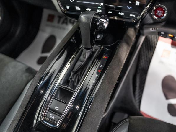 Honda Vezel I с пробегом 2017 года, цена 1 740 000 рублей, 70188 км, внедорожник, Автокод Объявления