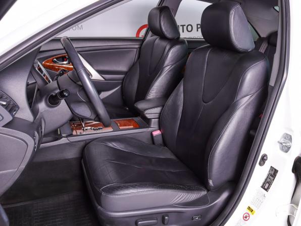 Toyota Camry VI (XV40) Рестайлинг с пробегом 2011 года, цена 1 140 000 рублей, 187178 км, седан, Автокод Объявления