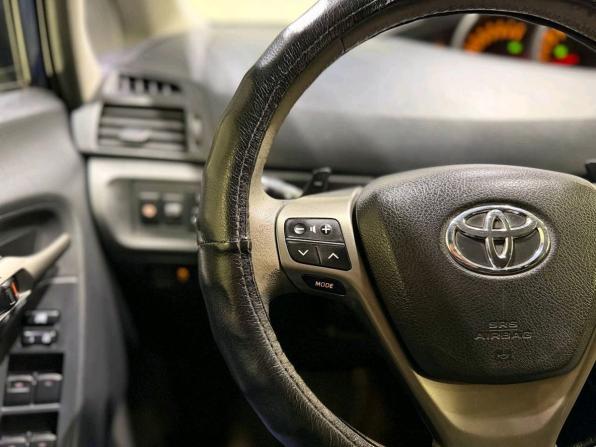 Toyota Verso I с пробегом 2009 года, цена 999 000 рублей, 246896 км, компактвэн, Автокод Объявления
