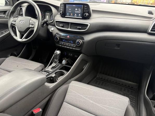 Hyundai Tucson III Рестайлинг с пробегом 2018 года, цена 1 900 000 рублей, 177000 км, внедорожник, Автокод Объявления