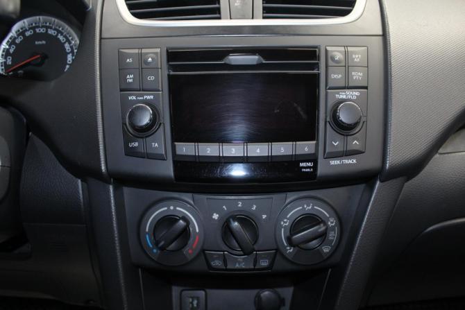 Suzuki Swift IV с пробегом 2011 года, цена 809 000 рублей, 114890 км, хэтчбек, Автокод Объявления