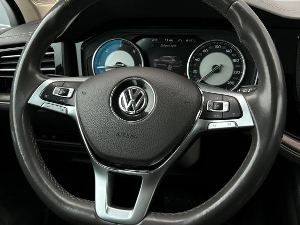 Volkswagen Touareg III с пробегом 2018 года, цена 3 798 900 рублей, 153158 км, внедорожник, Автокод Объявления