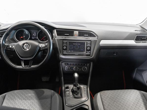 Volkswagen Tiguan II с пробегом 2018 года, цена 2 150 000 рублей, 133347 км, внедорожник, Автокод Объявления