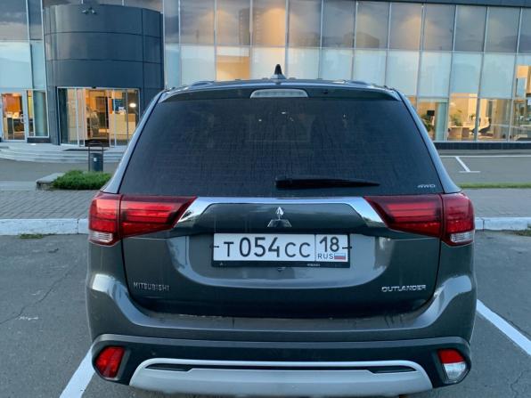 Mitsubishi Outlander III Рестайлинг 3 с пробегом 2019 года, цена 2 100 000 рублей, 132295 км, внедорожник, Автокод Объявления