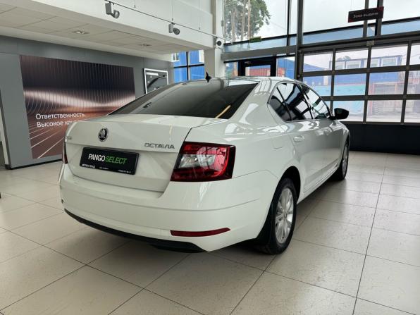 Skoda Octavia III (A7) Рестайлинг с пробегом 2018 года, цена 1 869 000 рублей, 72165 км, лифтбек, Автокод Объявления
