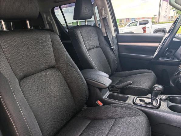Toyota Hilux VIII с пробегом 2015 года, цена 2 879 000 рублей, 206000 км, offers.body_type.unknown, Автокод Объявления