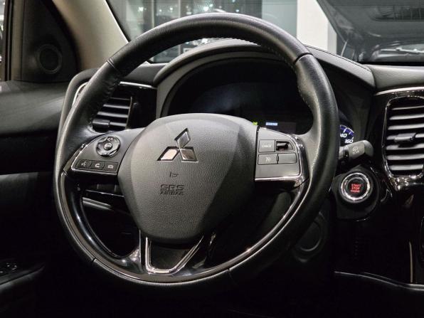 Mitsubishi Outlander III Рестайлинг 3 с пробегом 2019 года, цена 2 301 000 рублей, 71152 км, внедорожник, Автокод Объявления