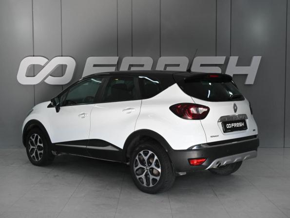 Renault Kaptur I с пробегом 2017 года, цена 1 759 000 рублей, 74677 км, внедорожник, Автокод Объявления