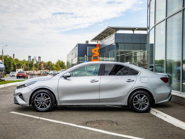 Kia Cerato IV Рестайлинг с пробегом 2021 года, цена 2 198 000 рублей, 84441 км, седан, Автокод Объявления