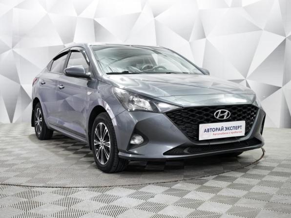 Hyundai Solaris II Рестайлинг с пробегом 2021 года, цена 1 733 000 рублей, 67500 км, седан, Автокод Объявления