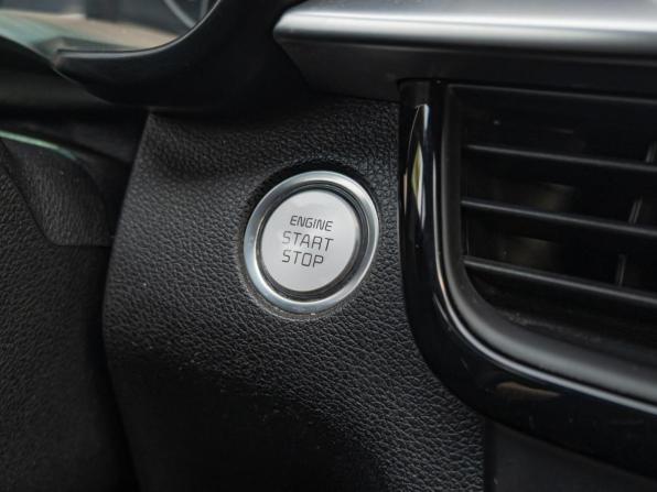Kia Optima IV Рестайлинг с пробегом 2018 года, цена 2 300 000 рублей, 84713 км, седан, Автокод Объявления