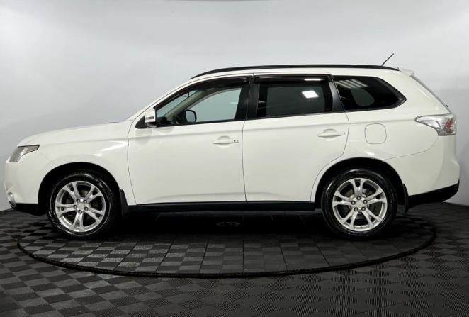 Mitsubishi Outlander III с пробегом 2012 года, цена 975 000 рублей, 253003 км, внедорожник, Автокод Объявления
