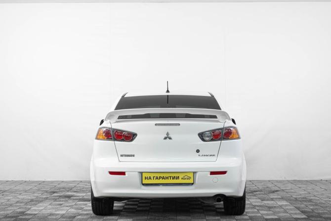 Mitsubishi Lancer X Рестайлинг с пробегом 2014 года, цена 1 099 000 рублей, 268000 км, седан, Автокод Объявления