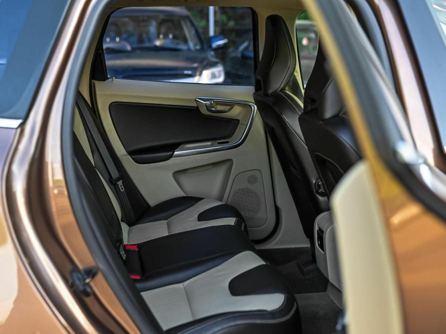 Volvo XC60 I Санкт-Петербург  - изображение 11