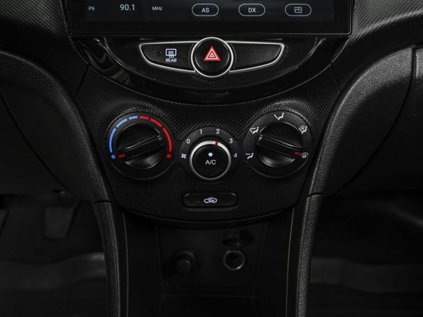 Hyundai Solaris I с пробегом 2013 года, цена 784 000 рублей, 181224 км, седан, Автокод Объявления