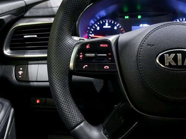 Kia Sorento III Prime Рестайлинг с пробегом 2017 года, цена 2 145 000 рублей, 155841 км, внедорожник, Автокод Объявления