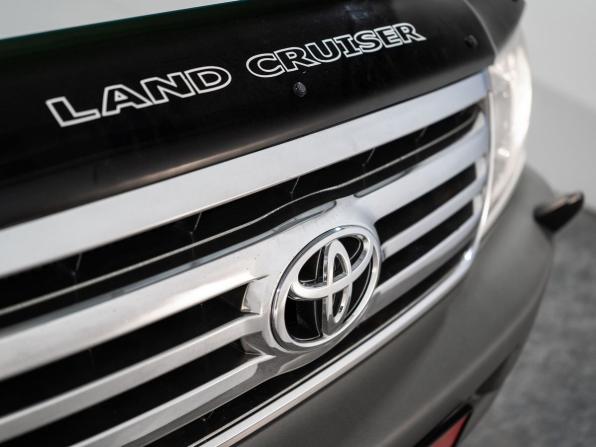 Toyota Land Cruiser 100 Series Рестайлинг 2 с пробегом 2005 года, цена 2 400 000 рублей, 237195 км, внедорожник, Автокод Объявления