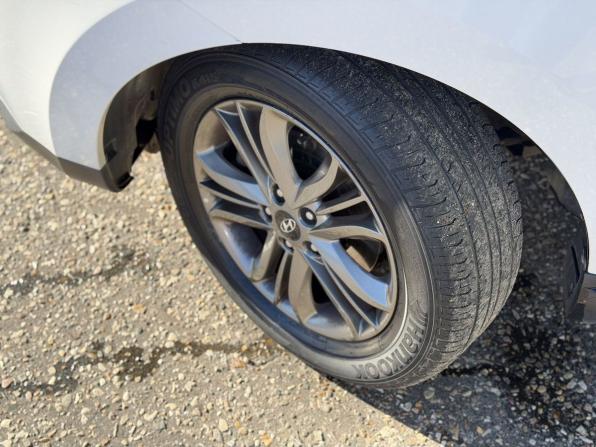 Hyundai ix35 I Рестайлинг с пробегом 2014 года, цена 1 300 000 рублей, 111026 км, внедорожник, Автокод Объявления