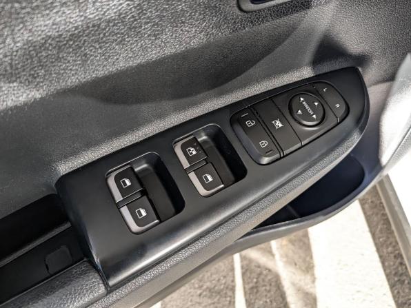 Kia Rio IV Рестайлинг с пробегом 2021 года, цена 1 795 000 рублей, 74971 км, хэтчбек, Автокод Объявления