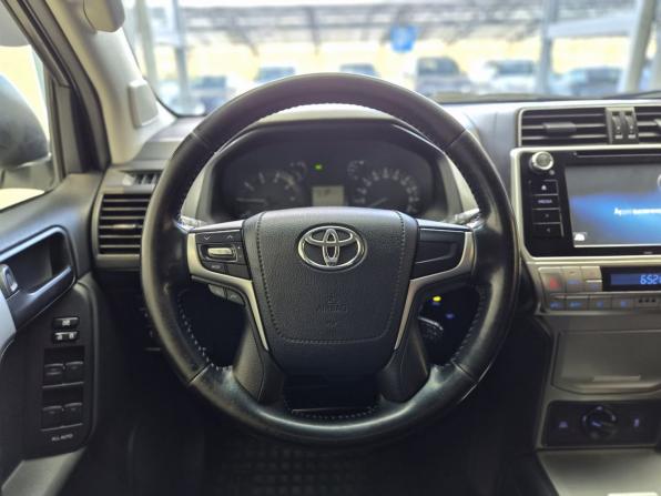 Toyota Land Cruiser Prado 150 Series Рестайлинг 2 с пробегом 2018 года, цена 4 399 000 рублей, 199000 км, внедорожник, Автокод Объявления