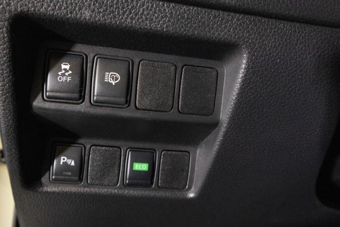 Nissan Qashqai II с пробегом 2017 года, цена 1 439 000 рублей, 200000 км, внедорожник, Автокод Объявления