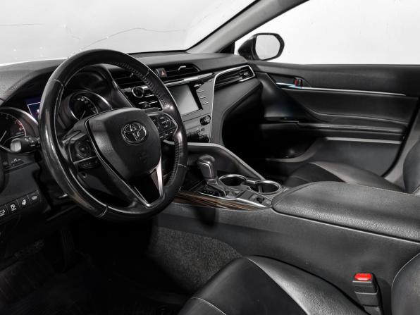 Toyota Camry VIII (XV70) с пробегом 2019 года, цена 2 490 000 рублей, 118650 км, седан, Автокод Объявления