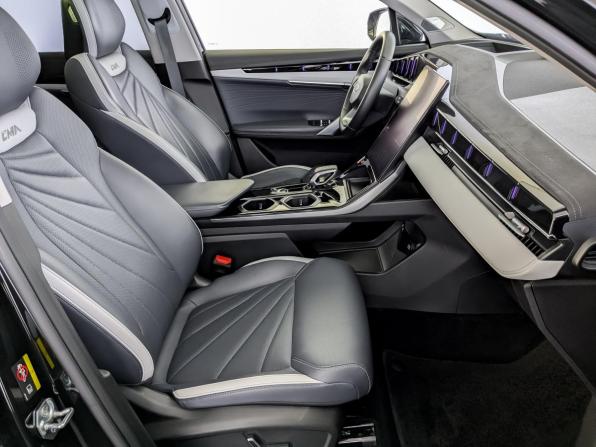 Geely Atlas II с пробегом 2024 года, цена 2 770 000 рублей, 69150 км, внедорожник, Автокод Объявления
