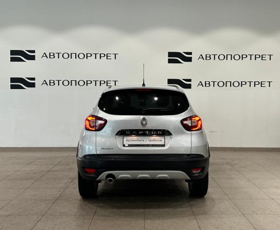 Renault Kaptur I с пробегом 2017 года, цена 1 049 000 рублей, 178799 км, внедорожник, Автокод Объявления