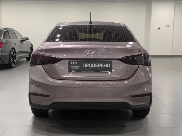 Hyundai Solaris II с пробегом 2019 года, цена 1 393 000 рублей, 120225 км, седан, Автокод Объявления