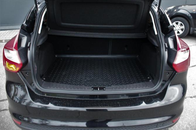 Ford Focus III с пробегом 2013 года, цена 1 100 000 рублей, 128231 км, хэтчбек, Автокод Объявления