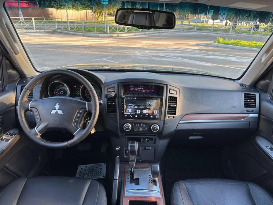 Mitsubishi Pajero IV Москва  - изображение 11