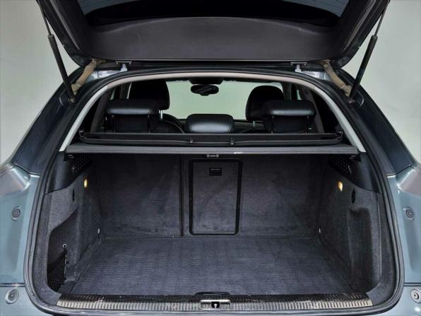 Audi Q3 I (8U) с пробегом 2012 года, цена 1 140 000 рублей, 263458 км, внедорожник, Автокод Объявления