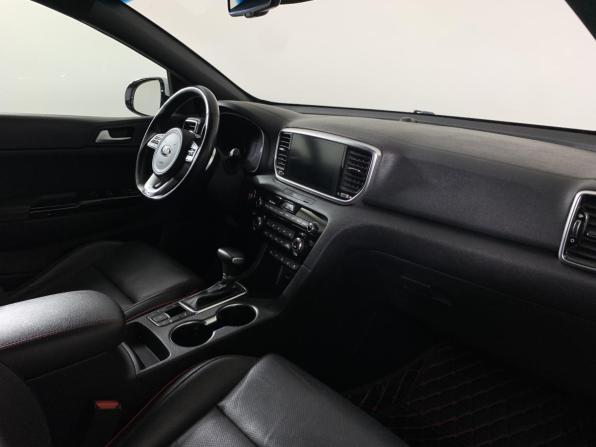 Kia Sportage IV Рестайлинг с пробегом 2018 года, цена 2 625 000 рублей, 61580 км, внедорожник, Автокод Объявления