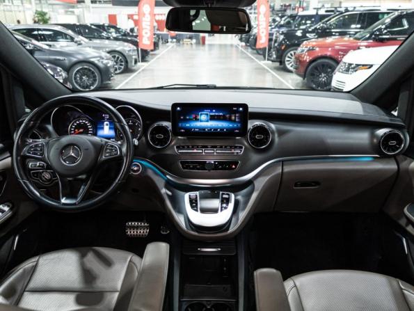 Mercedes-Benz V-Класс III (W447) Рестайлинг с пробегом 2022 года, цена 7 700 000 рублей, 88128 км, минивэн, Автокод Объявления