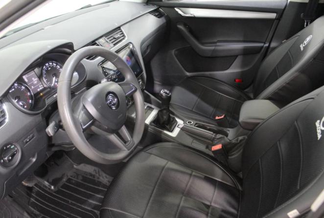 Skoda Octavia III (A7) с пробегом 2015 года, цена 1 470 000 рублей, 165153 км, лифтбек, Автокод Объявления